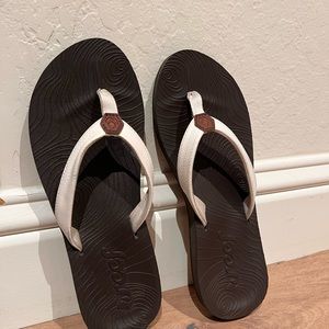 Womens reef flip flops